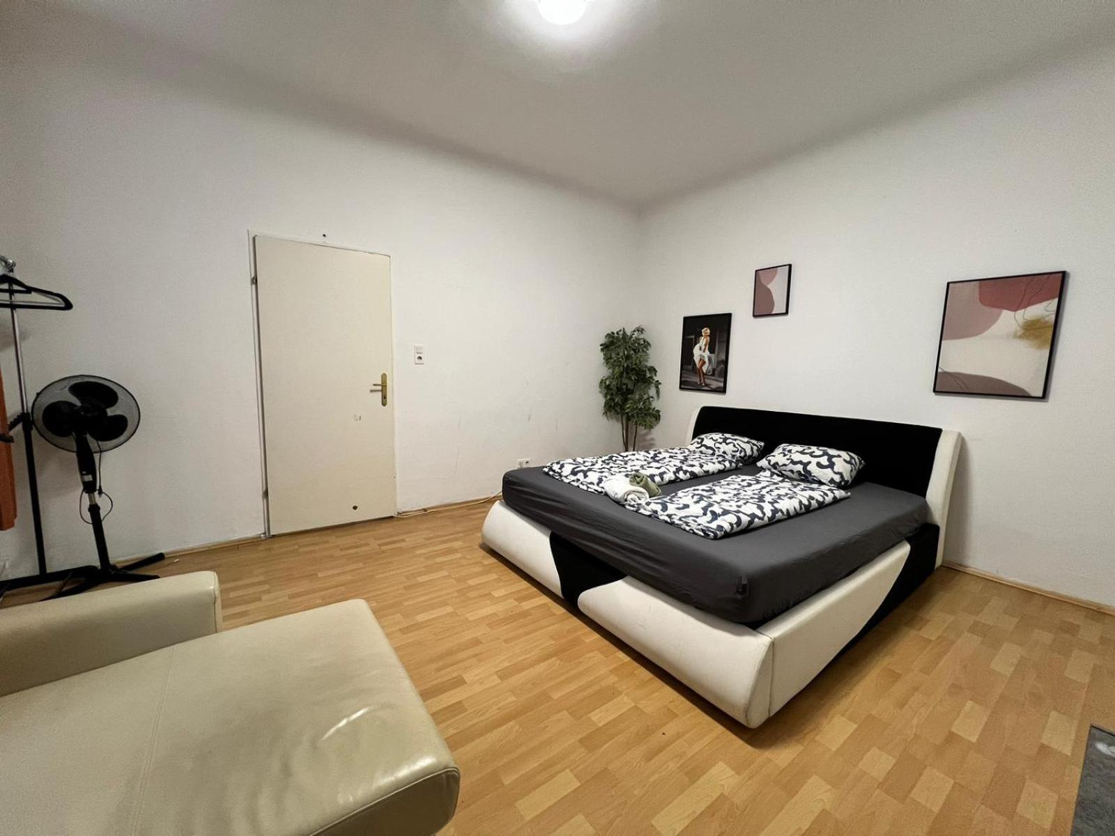 Appartement Sweet 1br Apartment, Enkplatz U3 15min To Center Wenen